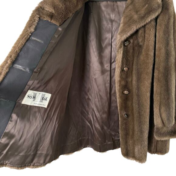 Vintage 1960s Mink Fur Coat in Light Brown Button Front by Style VI Ltd., Size M - Picture 10 of 11